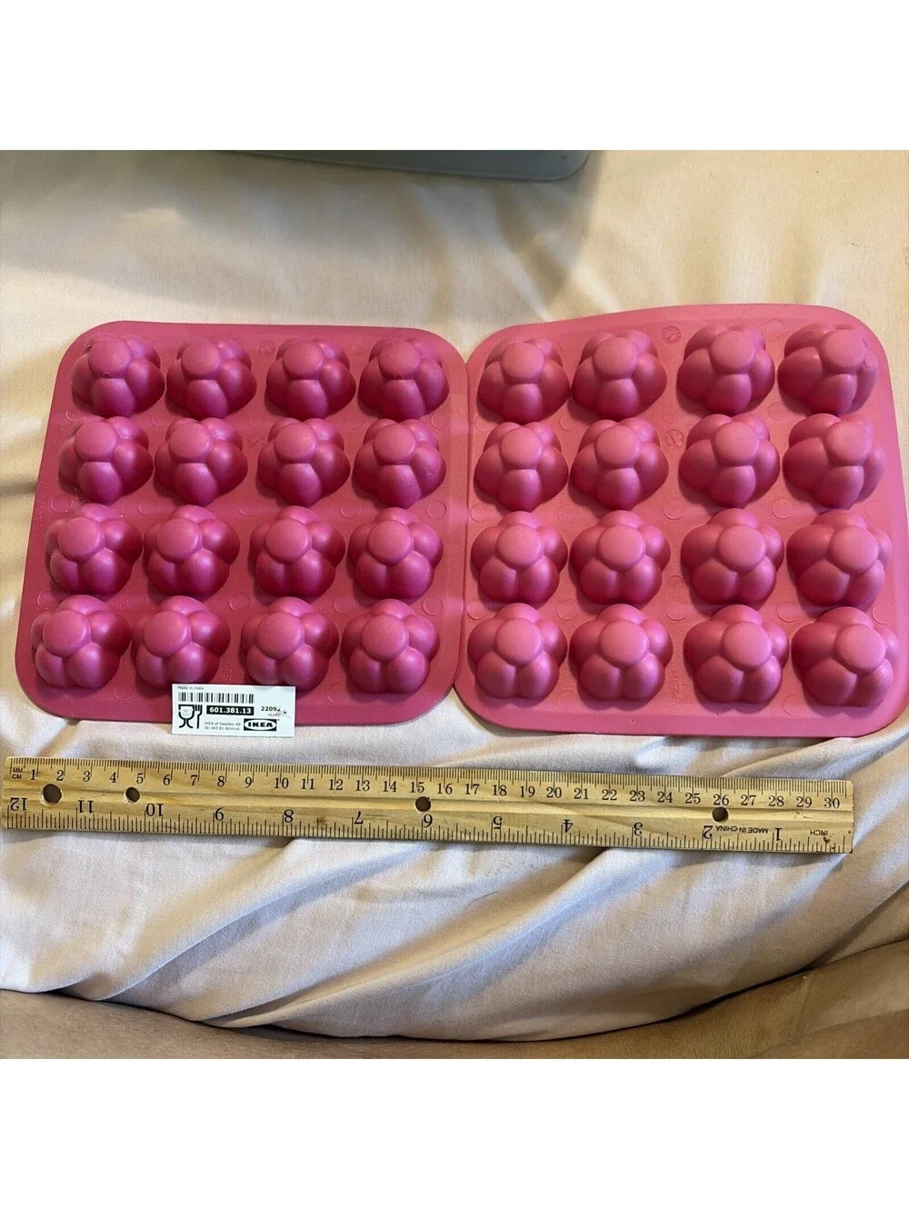 IKEA PLASTIS Set of two pink flower ice cube tray mold silicone casting